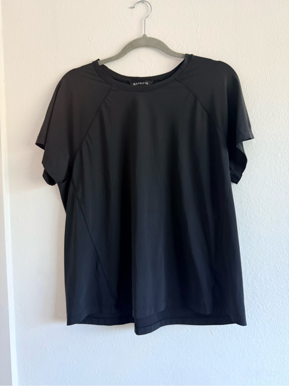 Athleta Ultimate Training Black Short Sleeve Crewneck Tee